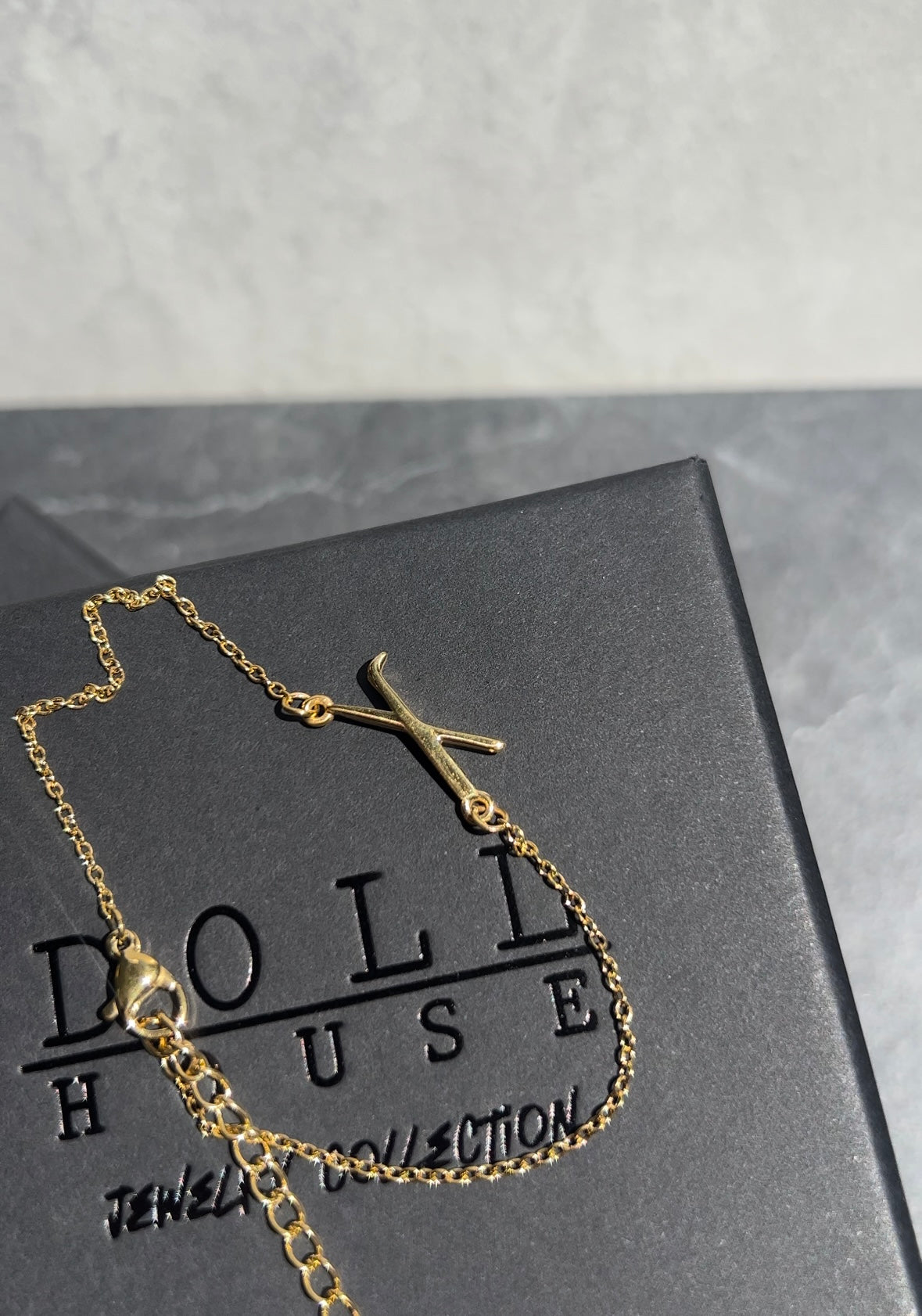 Lash tweezers bracelet