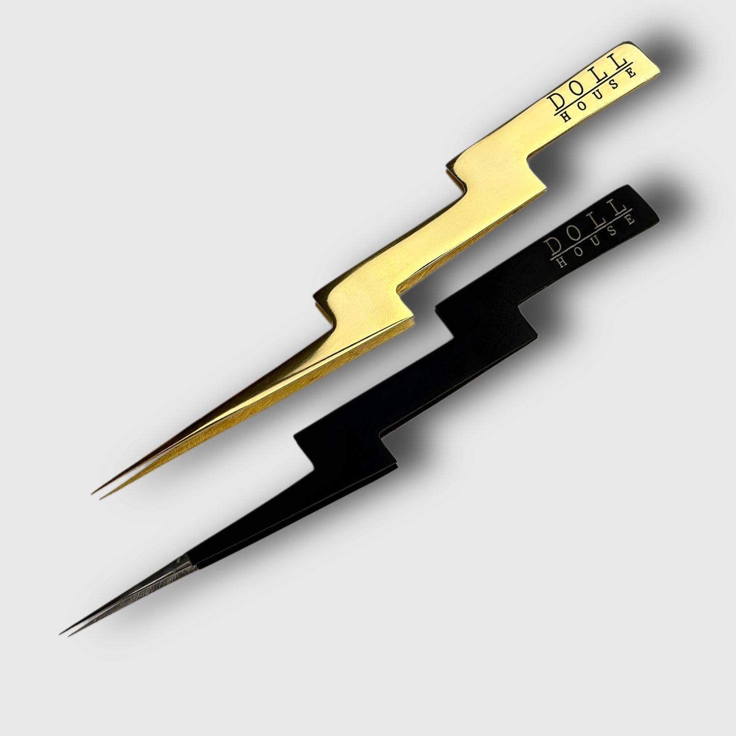 Lightening bolt isolation tweezer